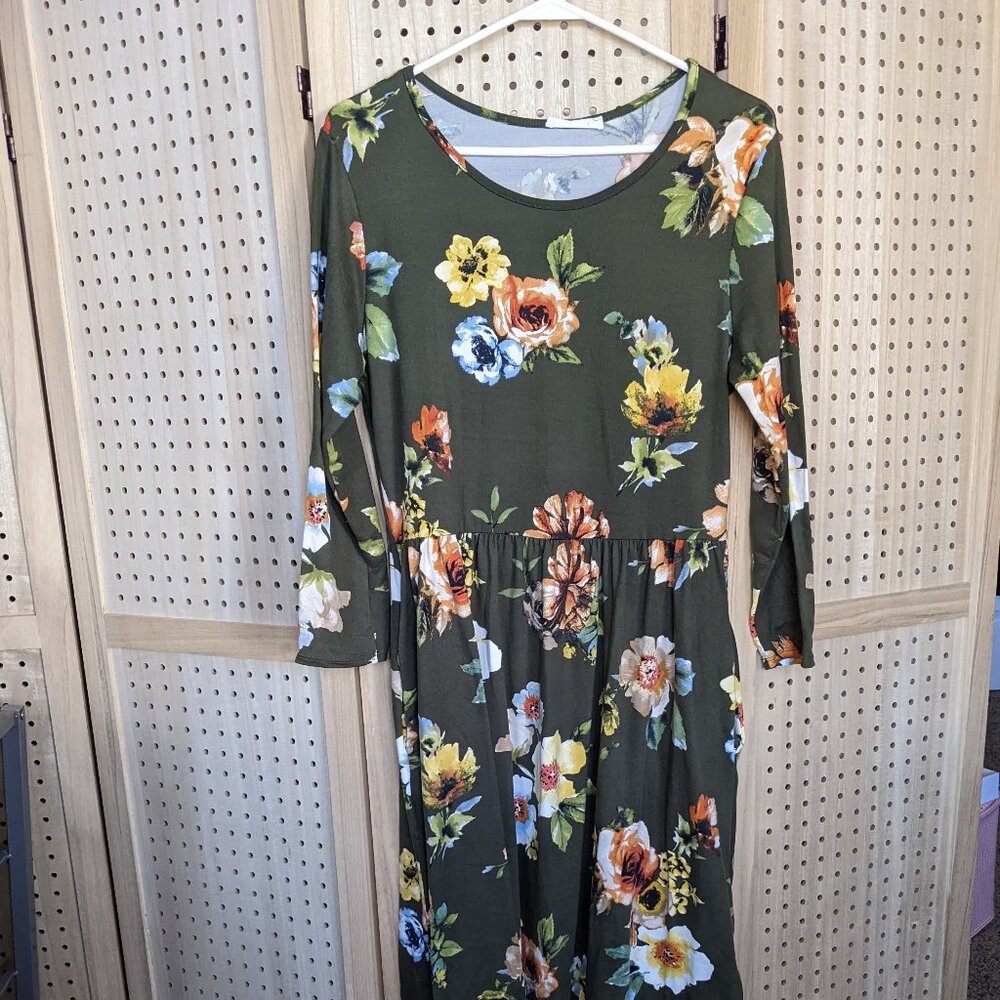 Reborn J floral print dress with pockets! midi length